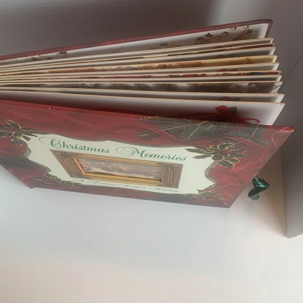 Vintage Christmas Memories Picture Perfect Holiday Photo Album Ribbon Closure